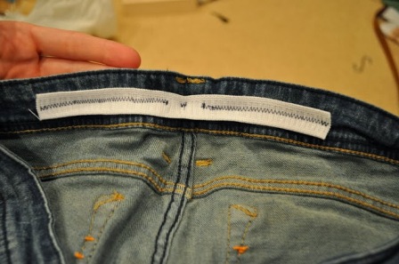 Easy-DIY-Fix-for-Loose-Jeans (3)